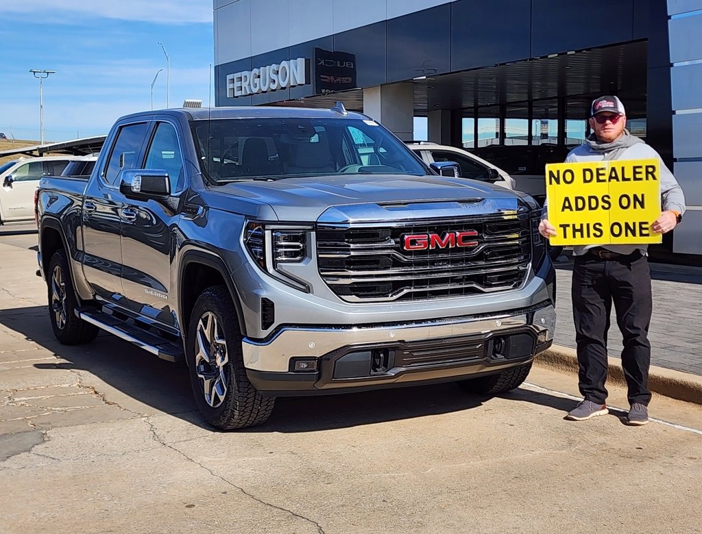 2026 GMC Sierra 1500 SLT's photo