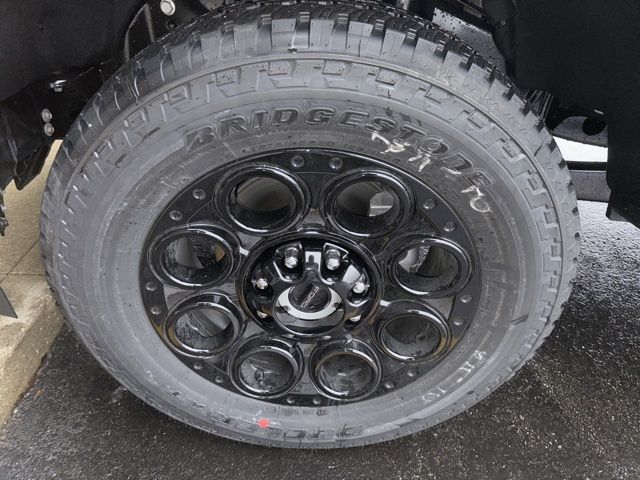 2025 Ford F-250 XLT photo 2