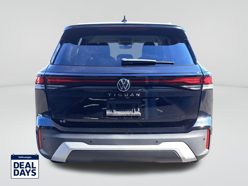 2025 Volkswagen Tiguan SE photo 4