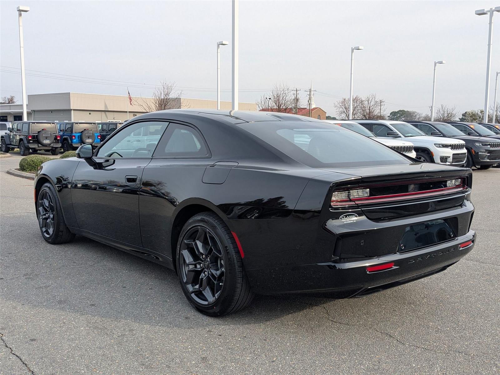 2025 Dodge Charger R/T photo 7