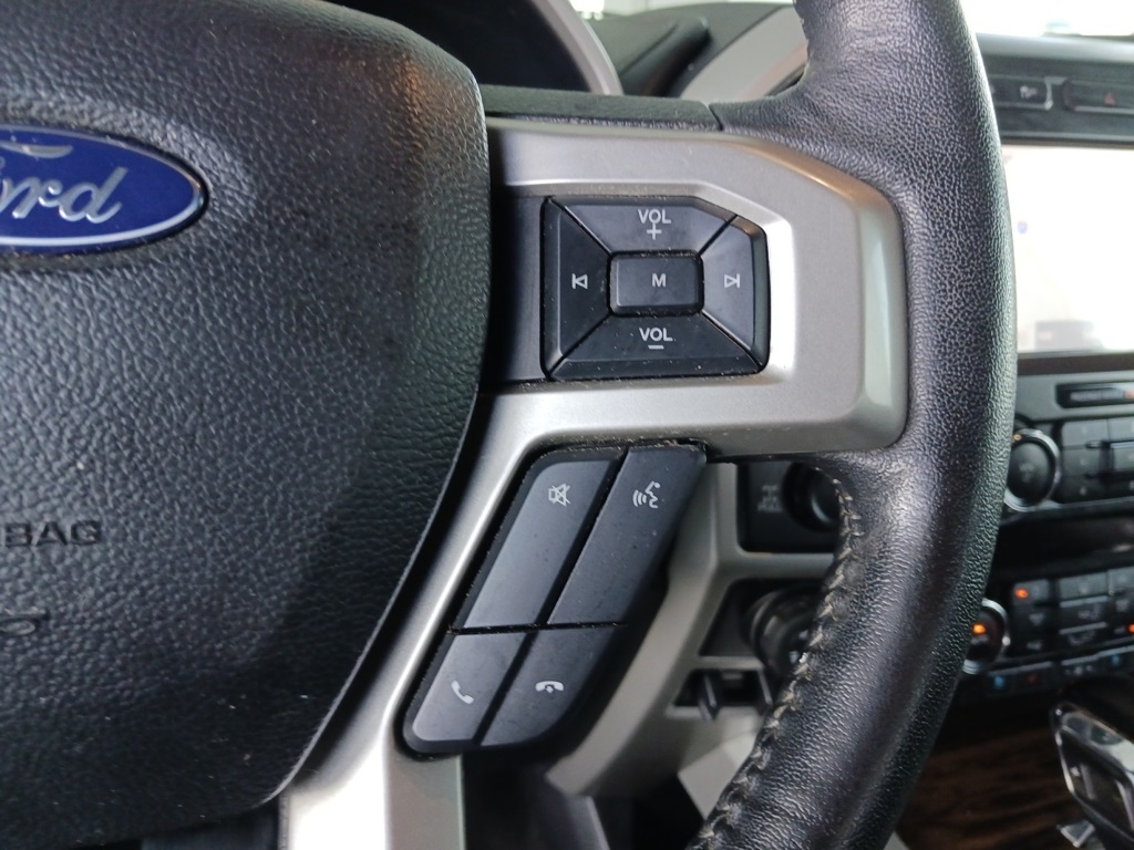 2020 Ford F-150 Lariat photo 14