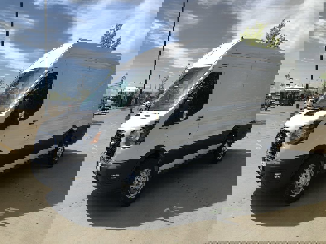 2025 Ford Transit photo 3