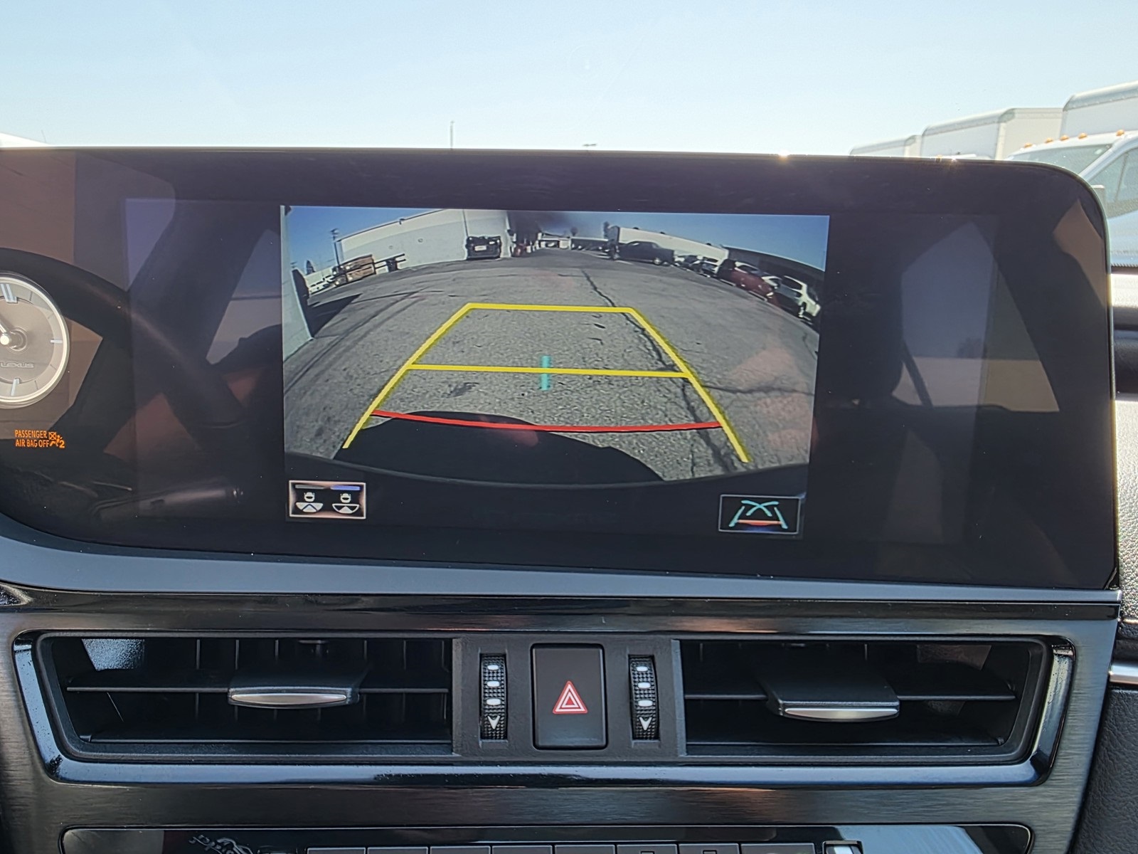 2022 Lexus ES 350 photo 24