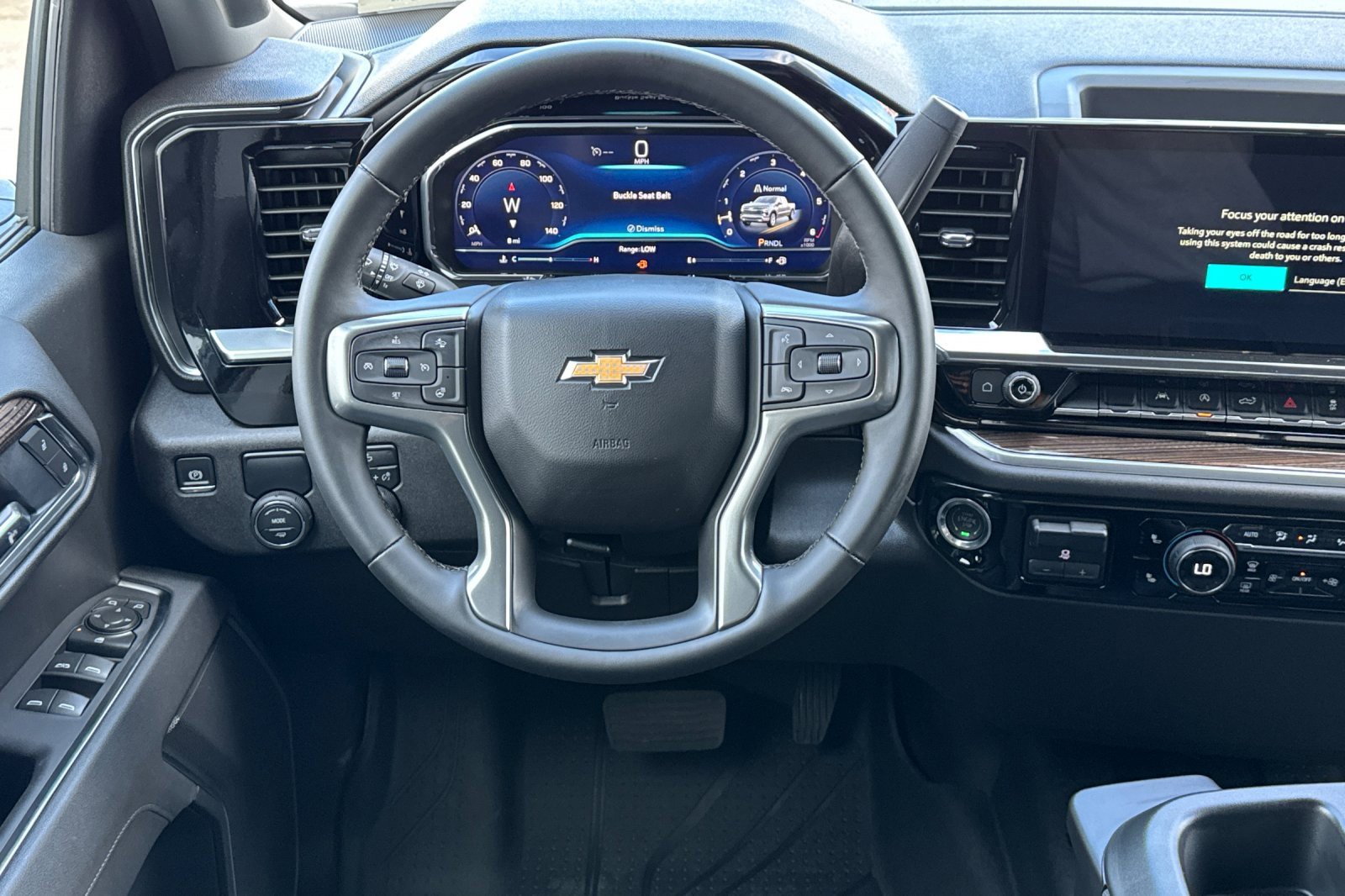 2025 Chevrolet Silverado 1500 LT photo 14