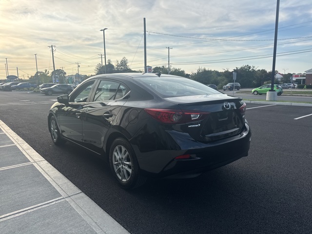 2015 Mazda Mazda3 Touring photo 3