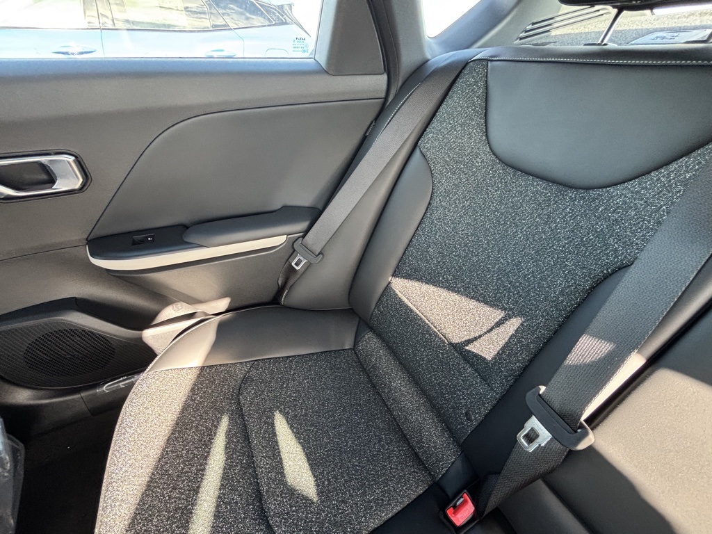 2025 Kia K4 GT-Line photo 15