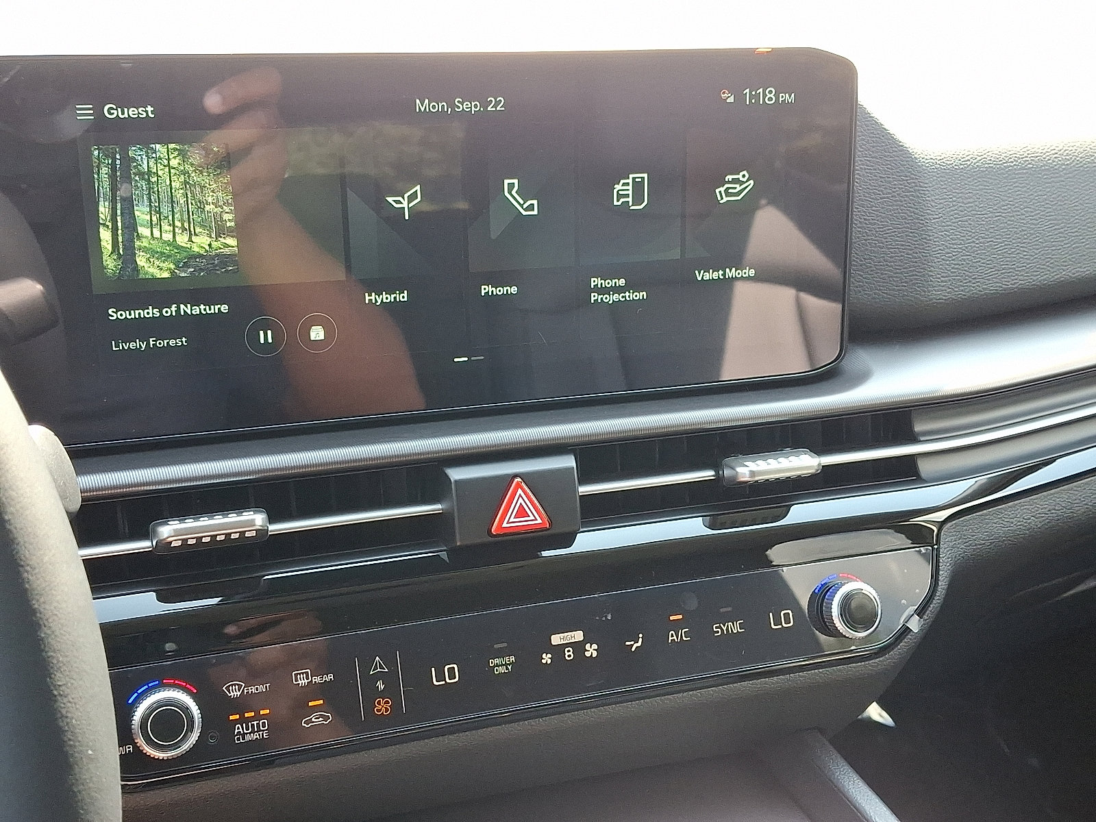 2026 Kia Sportage Hybrid EX photo 8