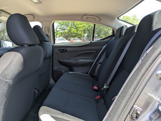 2025 Nissan Versa 1.6 S photo 5