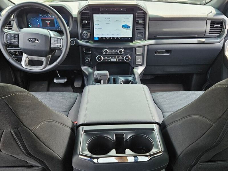 2024 Ford F-150 XLT photo 8
