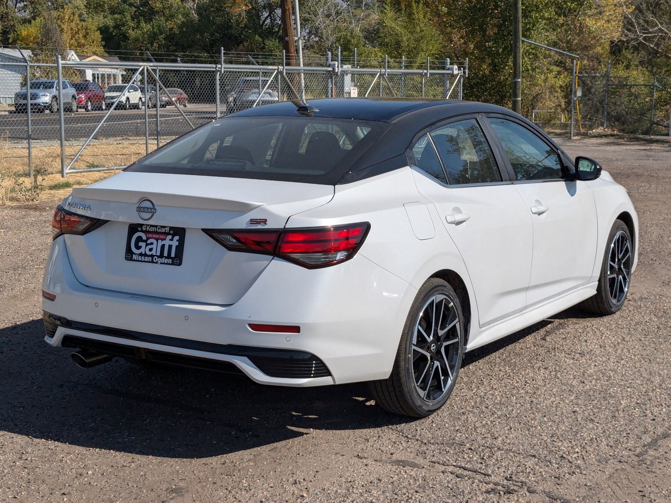2025 Nissan Sentra SR photo 3