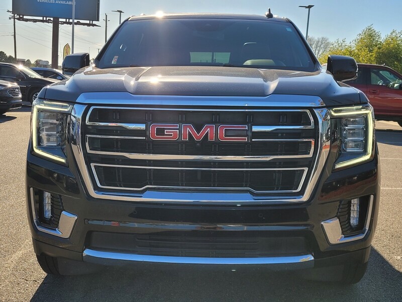 2023 Gmc Yukon XL SLT photo 3