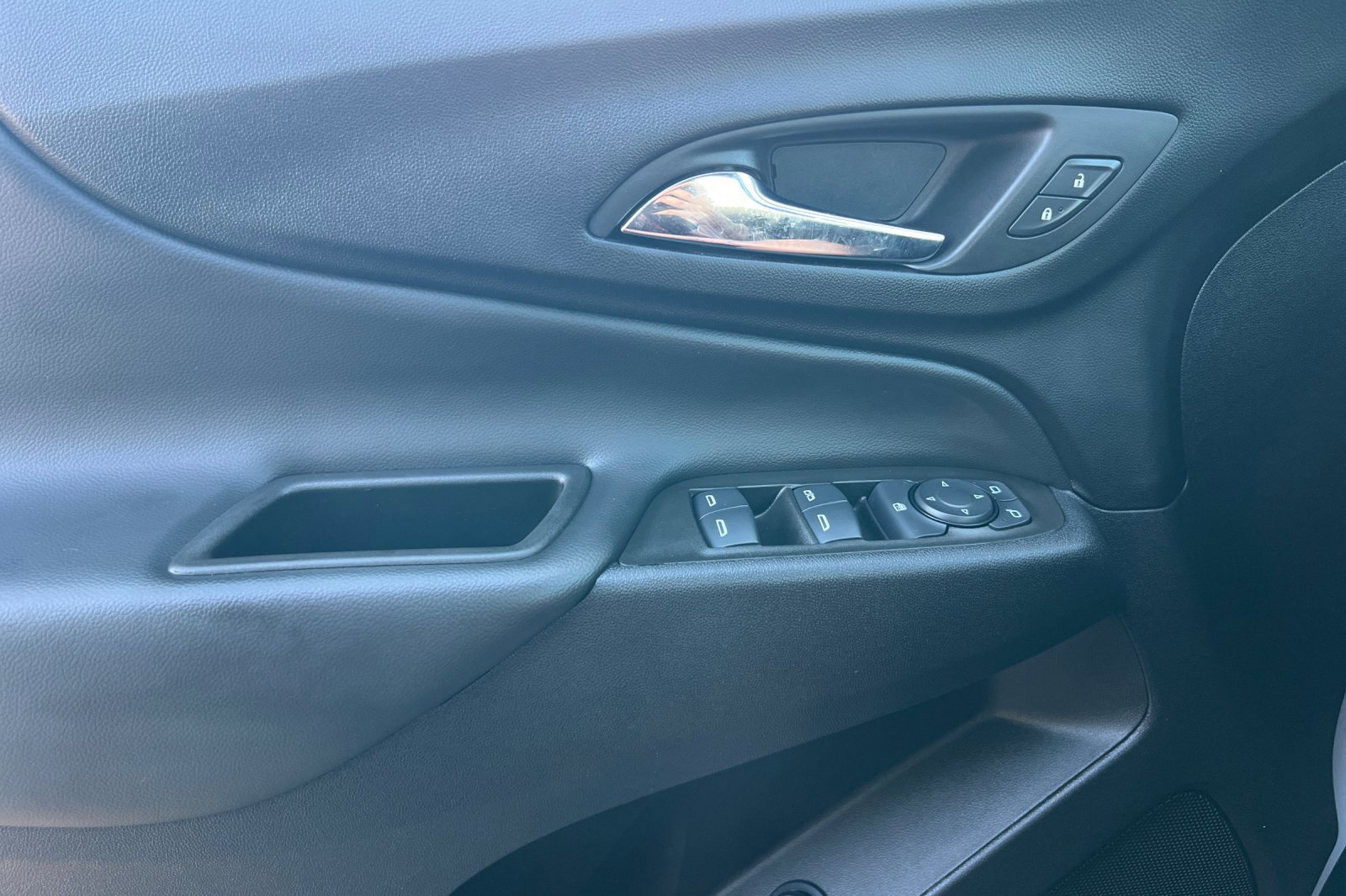2024 Chevrolet Equinox photo 10