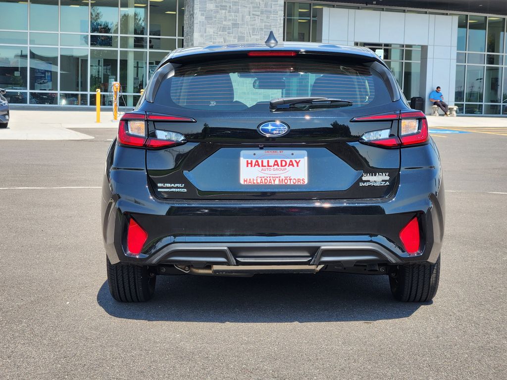 2024 Subaru Impreza Base photo 4