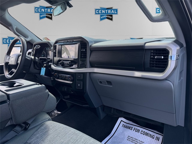 2023 Ford F-150 XLT photo 9