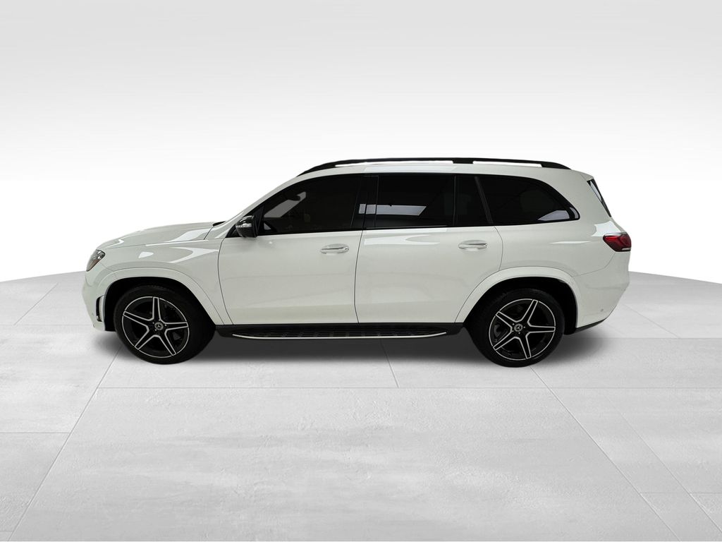 2022 Mercedes Benz GLS 450 4MATIC photo 3