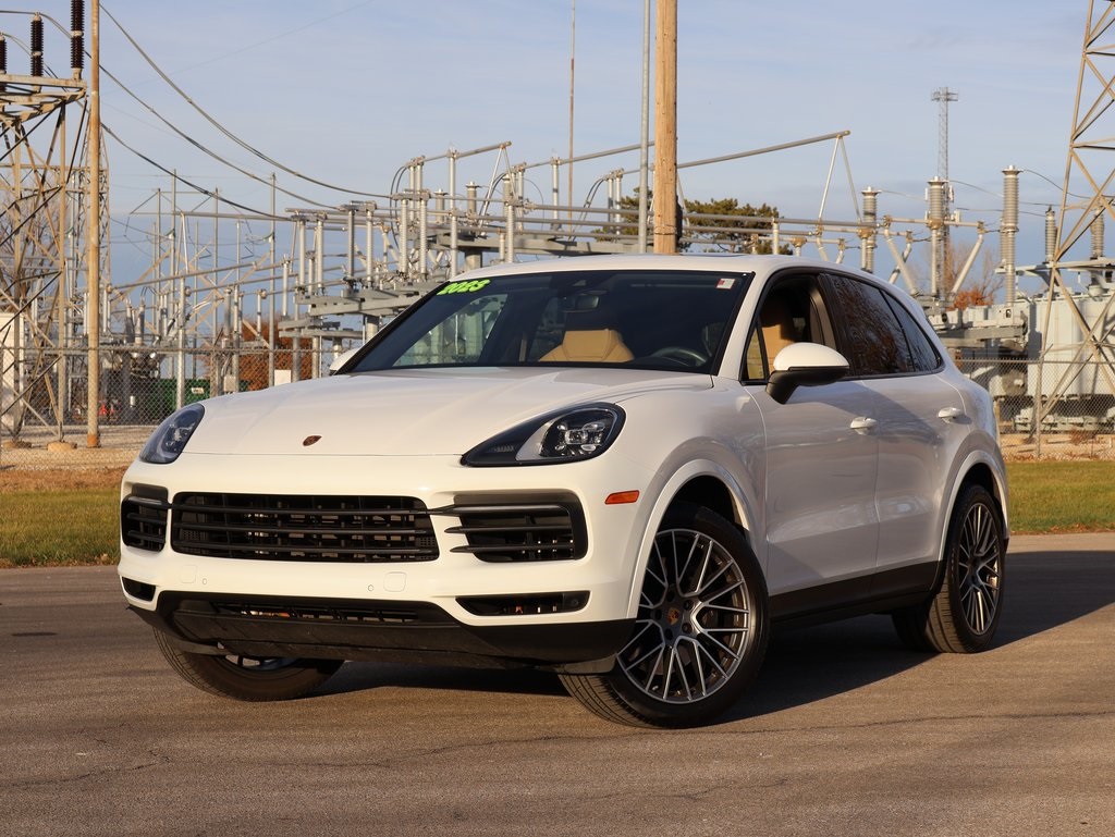 2023 Porsche Cayenne Base's photo