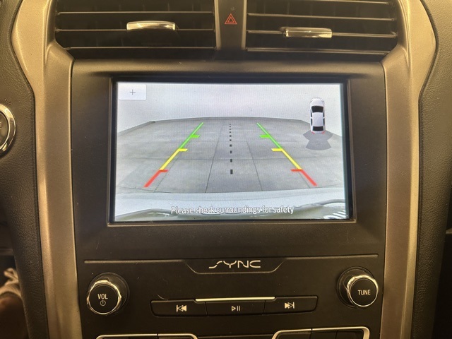 2020 Ford Fusion SE photo 20