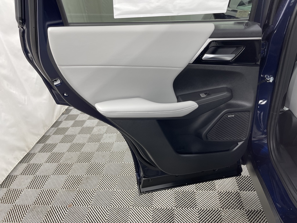 2025 Mitsubishi Outlander SE photo 23