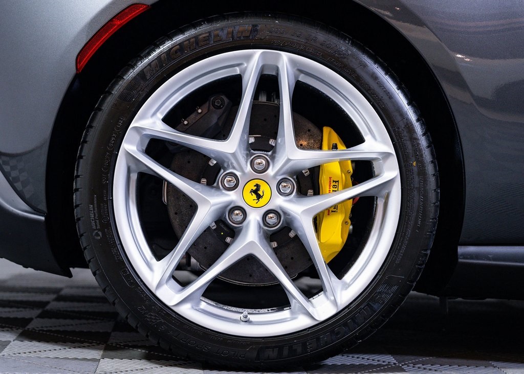 Certified Used 2024 Grigio Silverstone Metallic Ferrari Base image 7