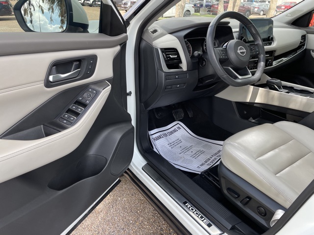 2023 Nissan Rogue SL photo 20
