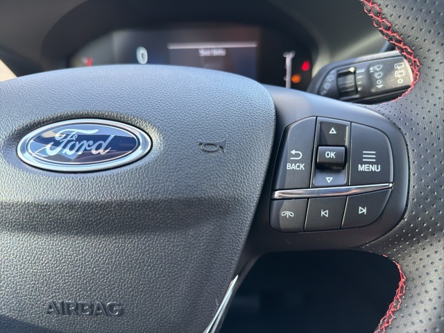 2025 Ford Escape ST-Line photo 14