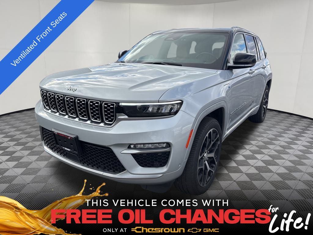 2022 Jeep Grand Cherokee Summit 4xe's photo