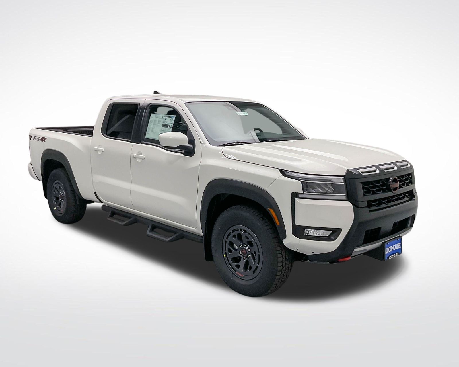 2025 Nissan Frontier PRO-4X photo 3