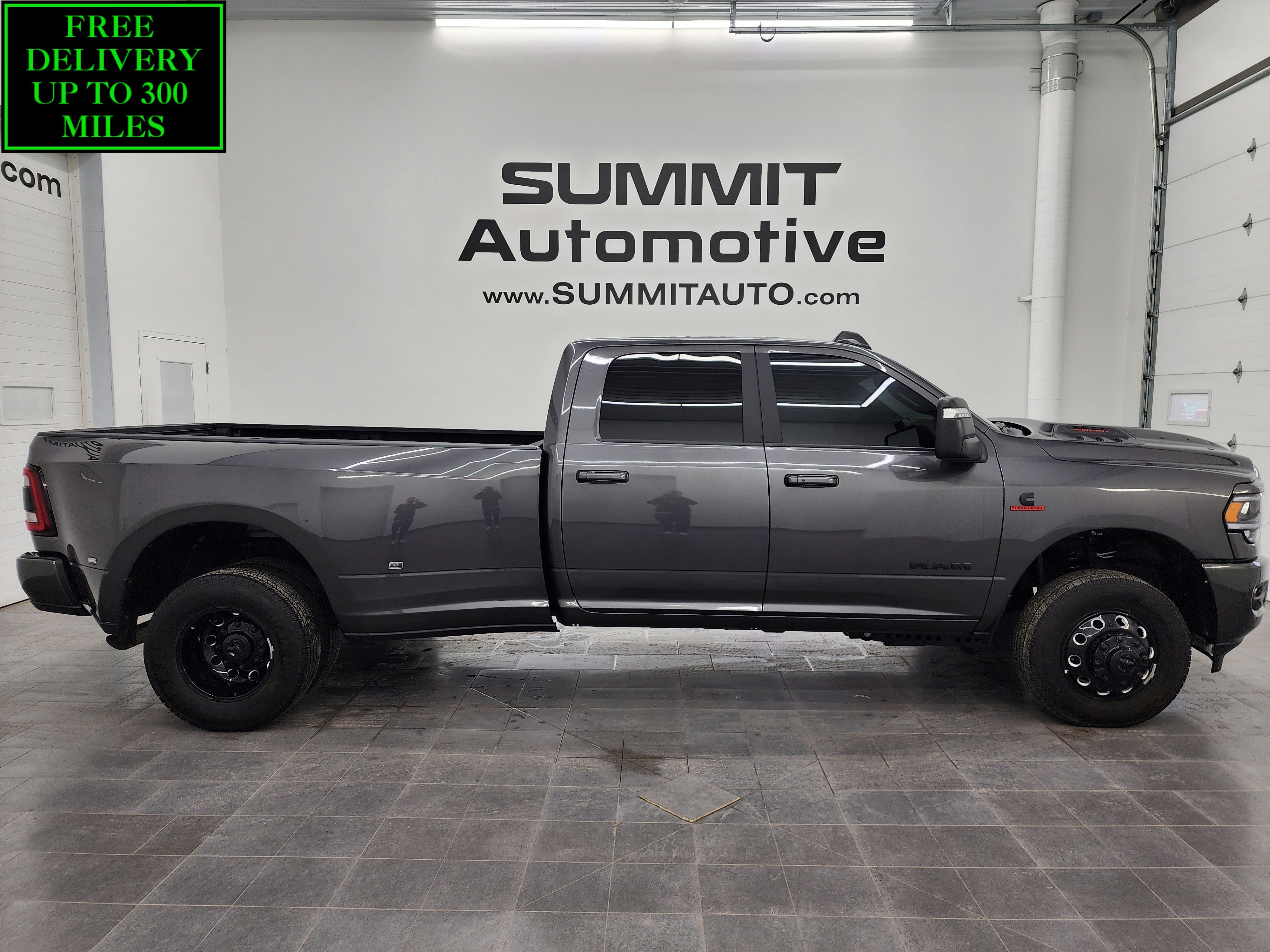 2023 RAM Ram 3500 Pickup Laramie's photo