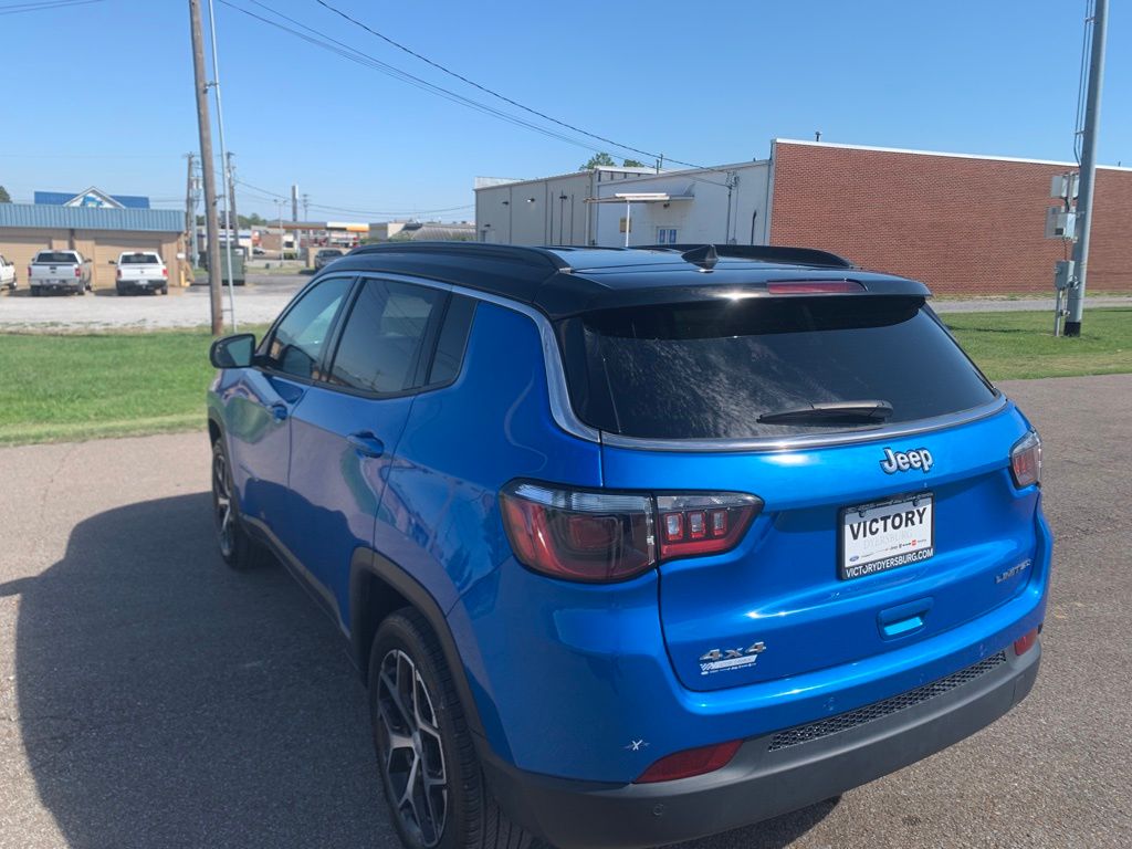 2024 Jeep Compass Limited photo 4