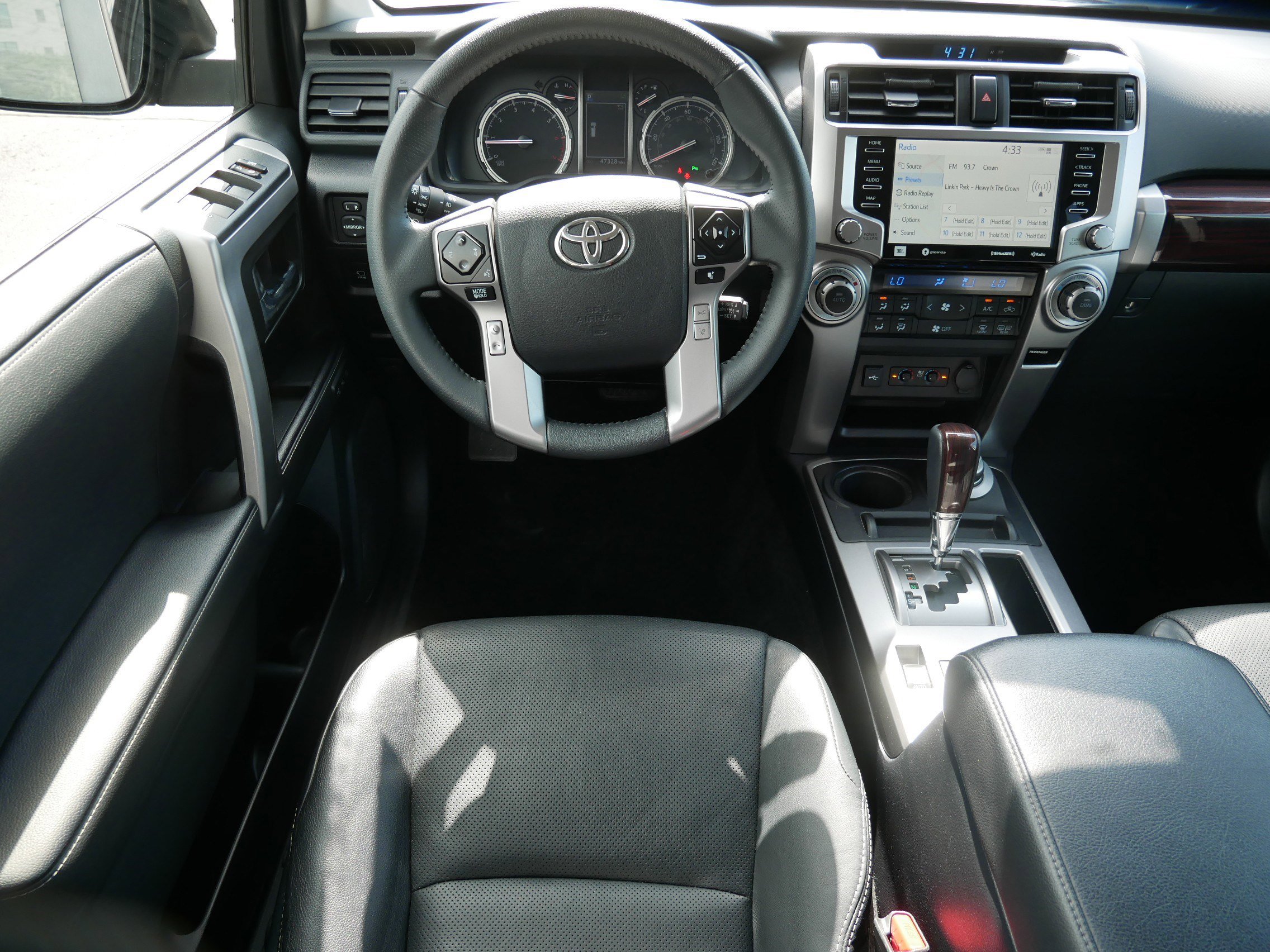 2022 Toyota 4Runner Limited photo 7