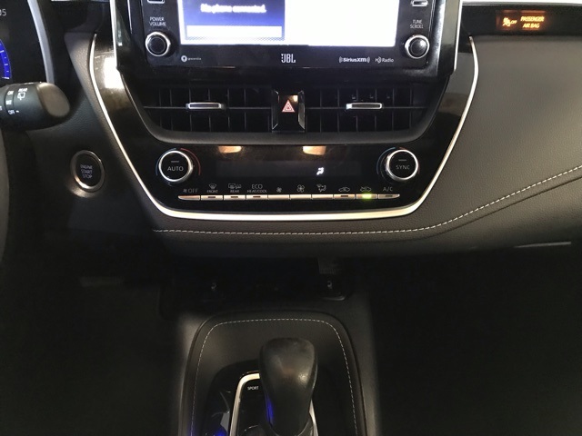 2021 Toyota Corolla XSE photo 17
