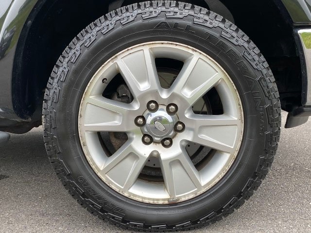 2010 Ford F-150 Lariat photo 20