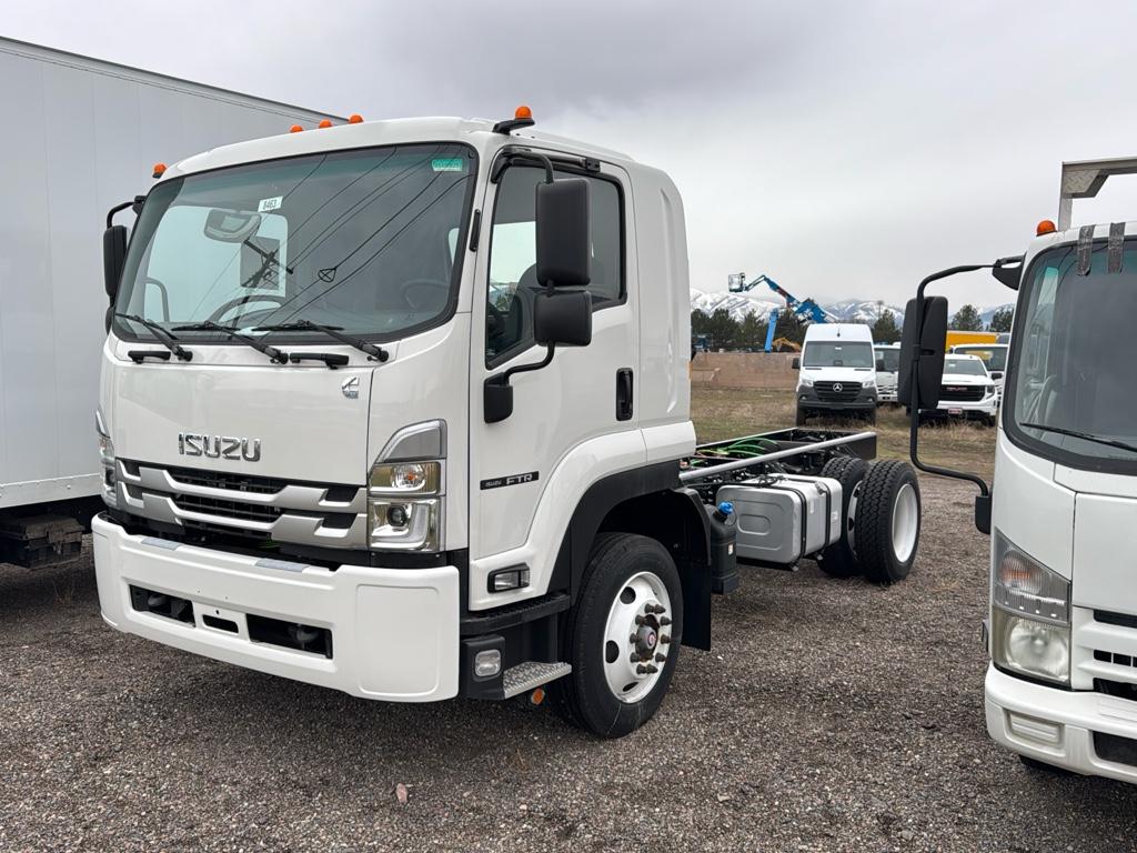 2024 Isuzu FTR photo 2