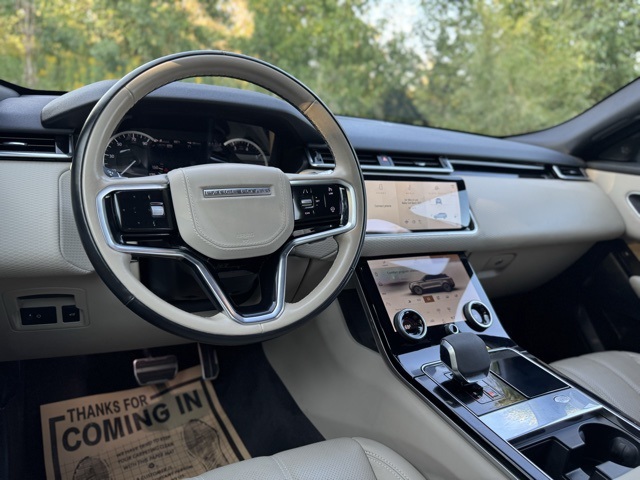 2022 Land Rover Range Rover Velar P250 R-Dynamic S photo 22