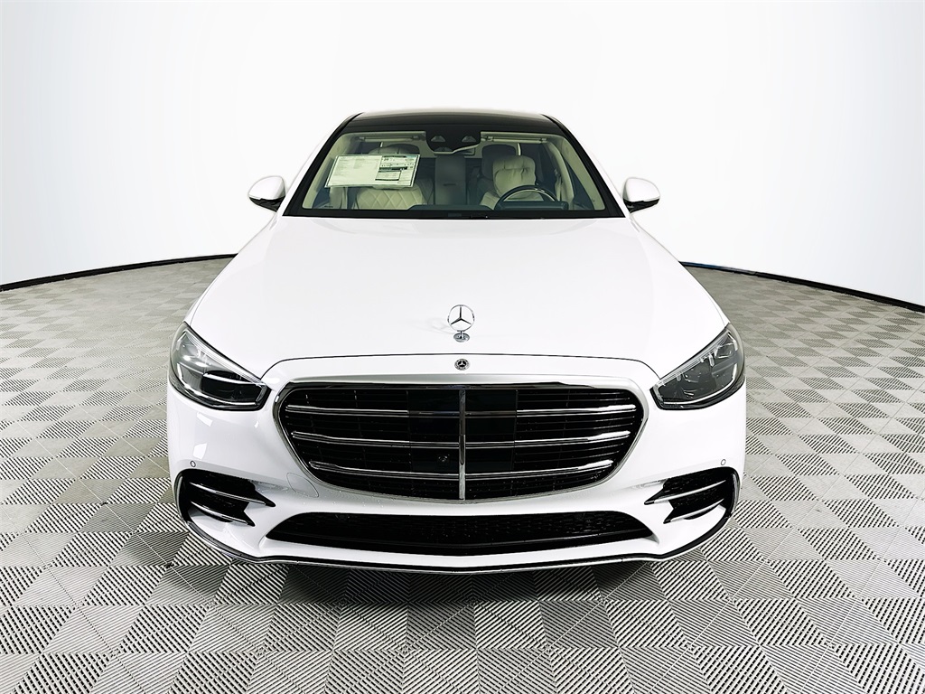 2026 Mercedes Benz S 580 4MATIC photo 2