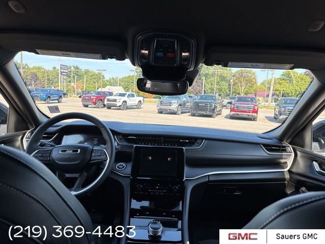 2023 Jeep Grand Cherokee Laredo Altitude photo 22