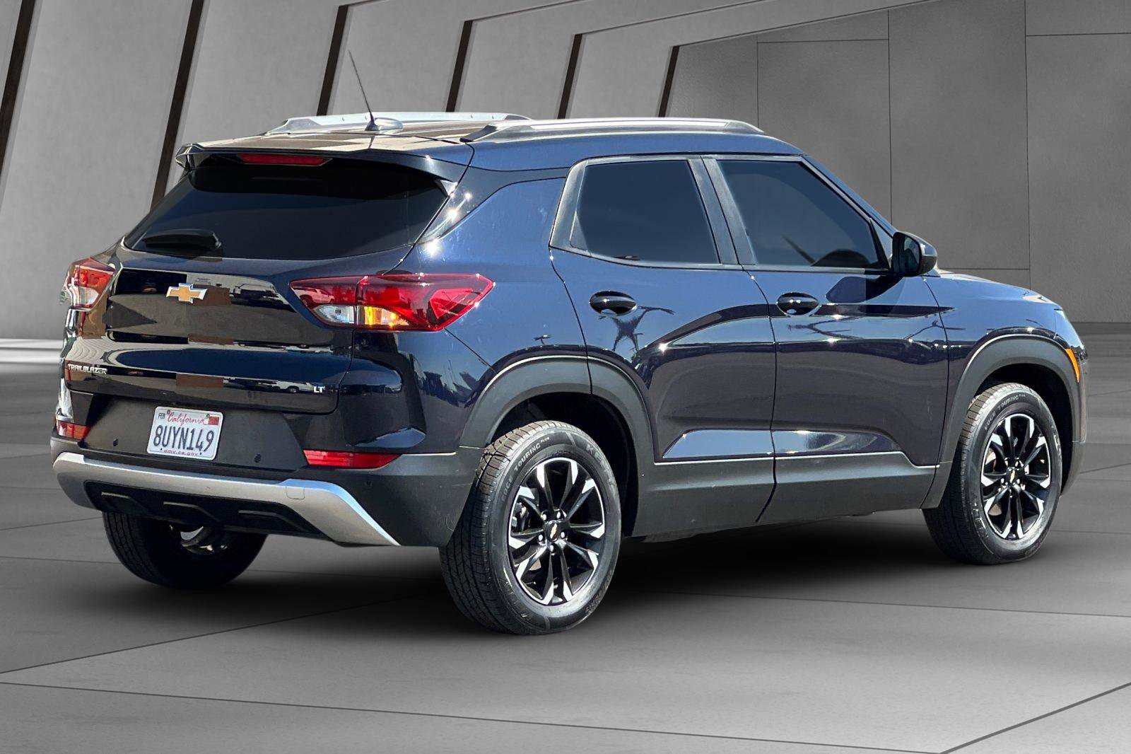 2021 Chevrolet Trailblazer LT photo 3