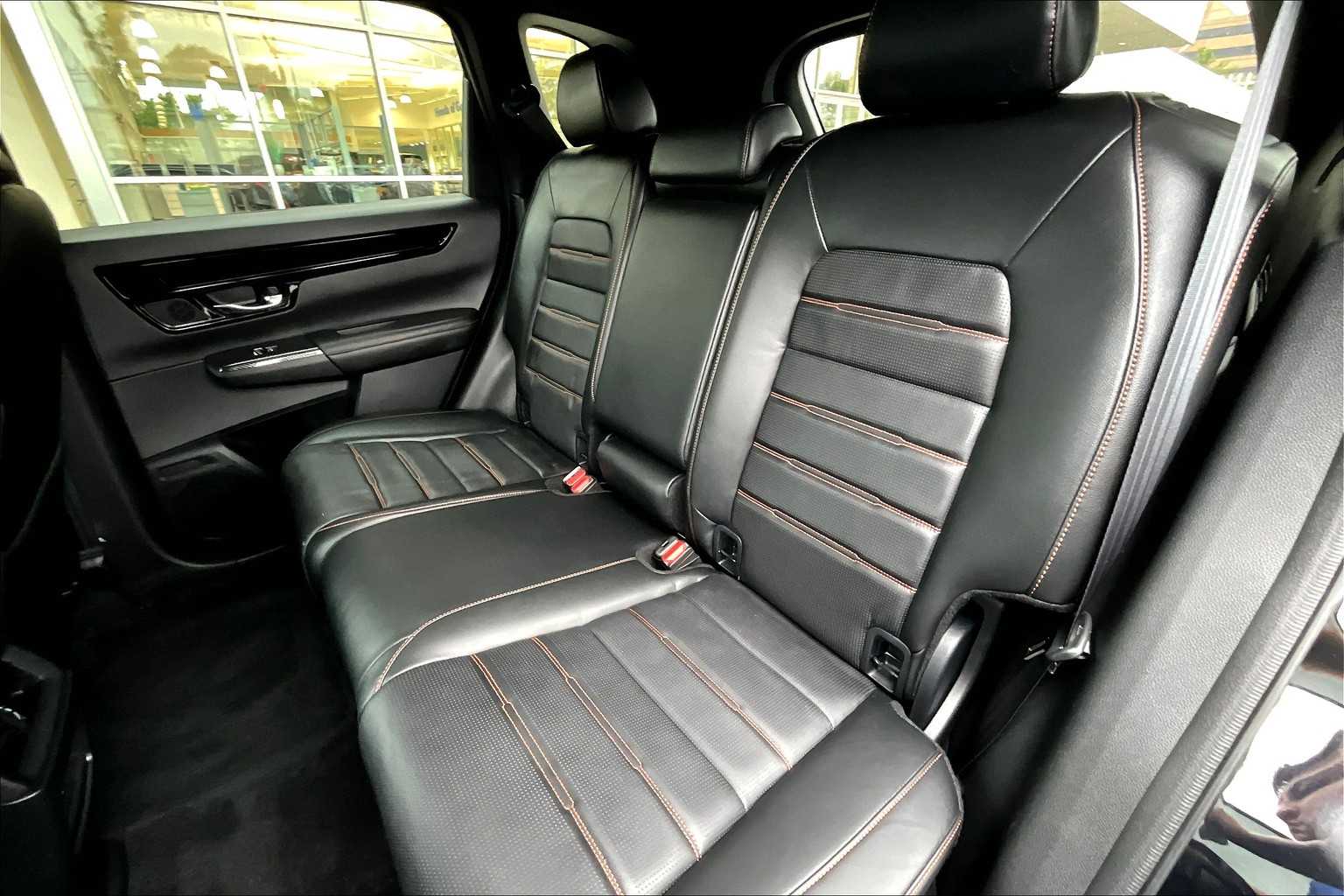 2025 Honda CR-V Hybrid Sport Touring photo 19