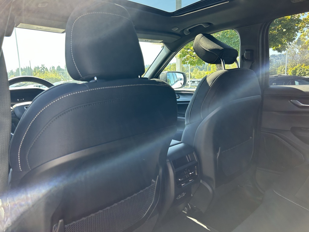 2025 Jeep Grand Cherokee Laredo X photo 22