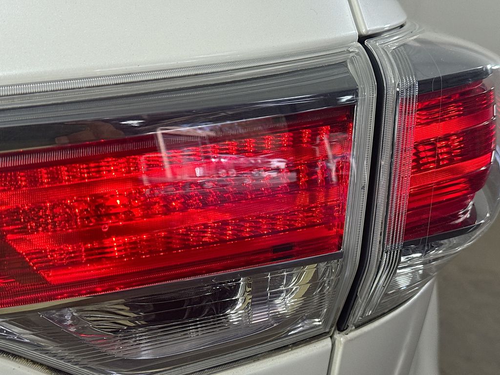2015 Toyota Highlander Base Hybrid photo 29