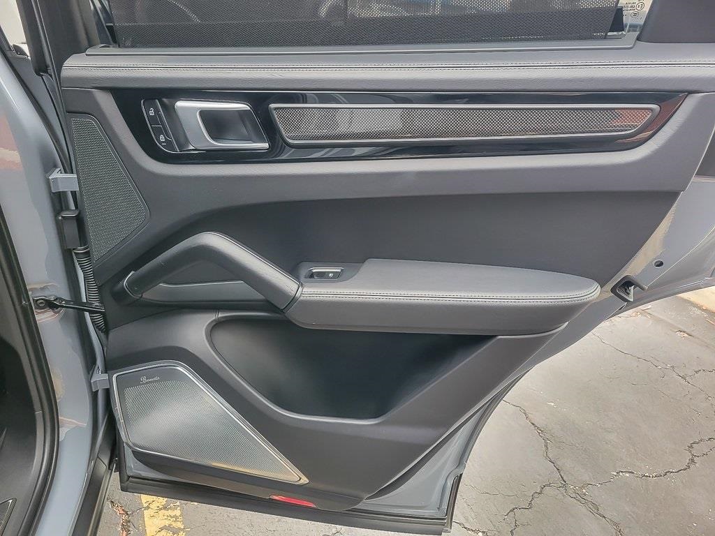 2022 PORSCHE CAYENNE - Image 19