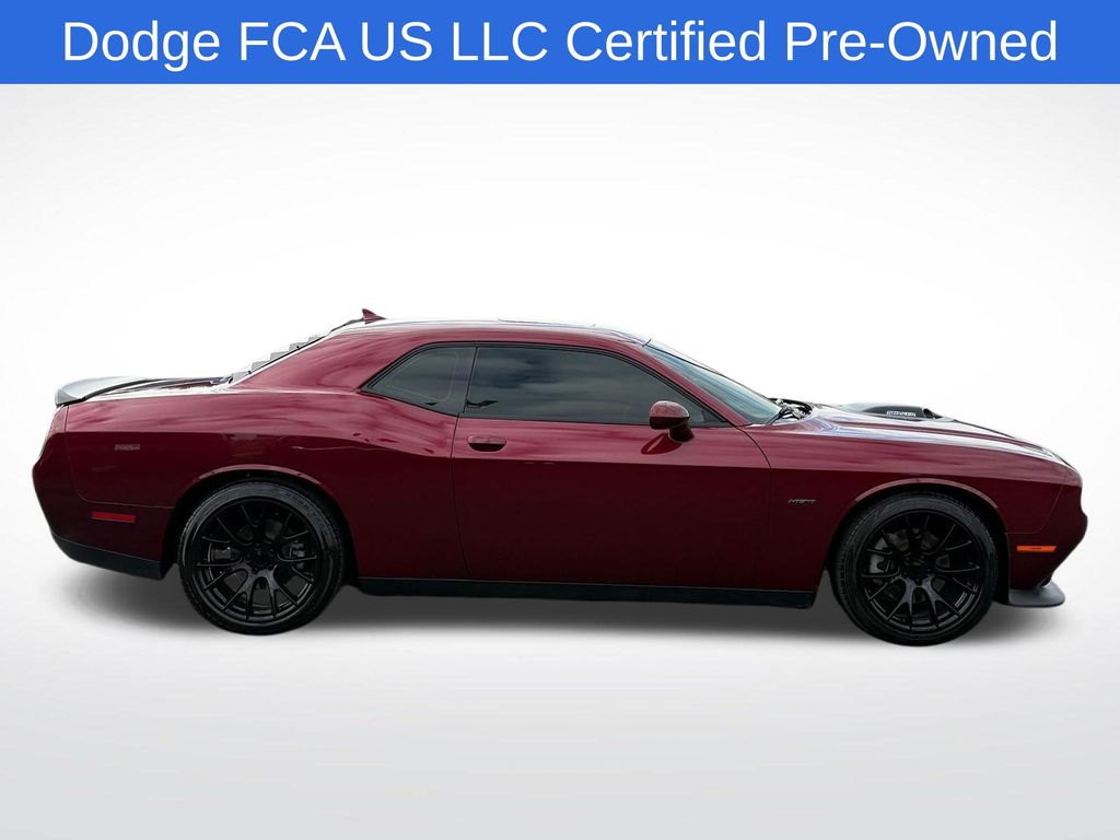 2022 Dodge Challenger R/T Shaker photo 2
