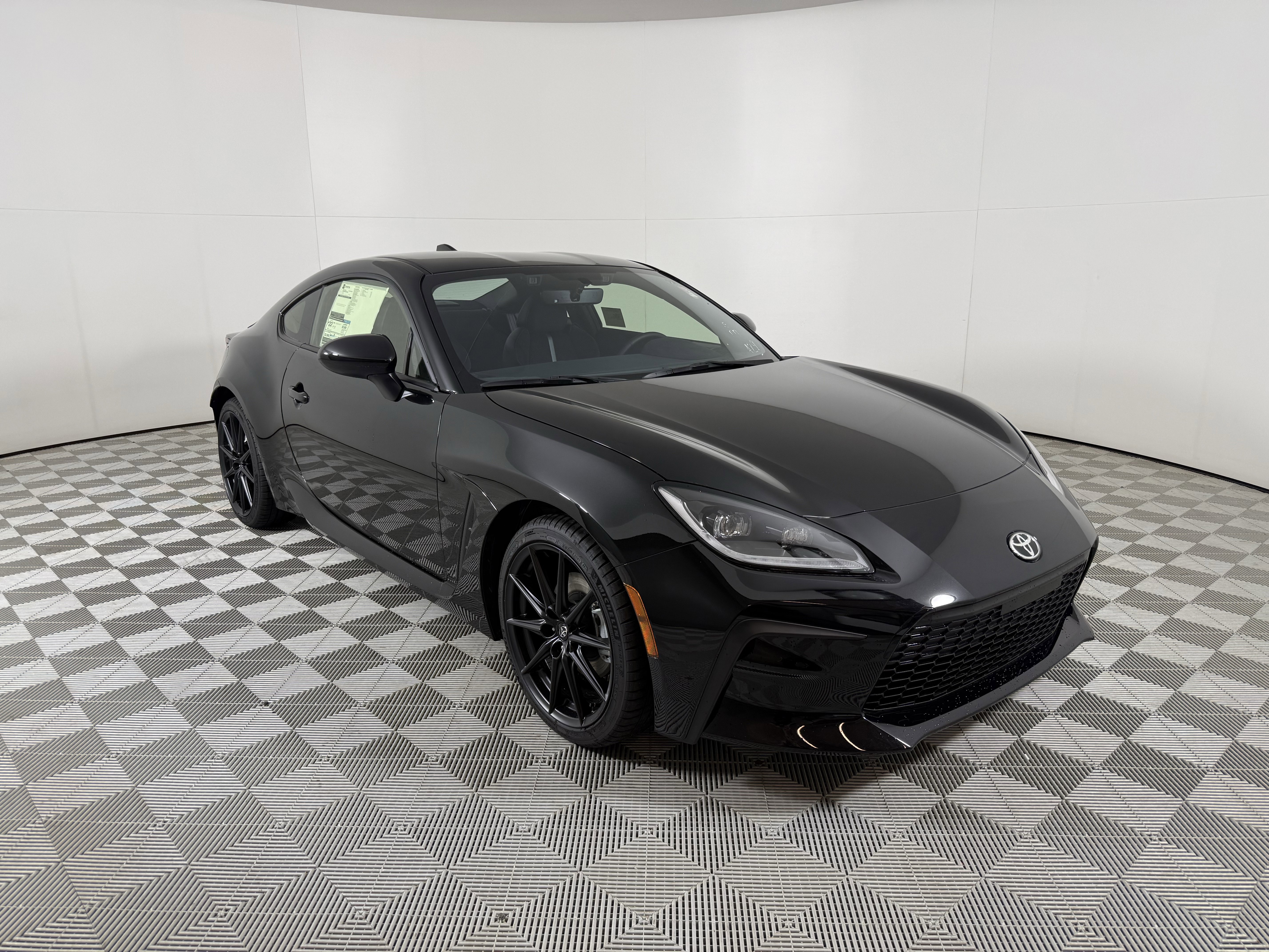 2025 Toyota GR86 Premium's photo