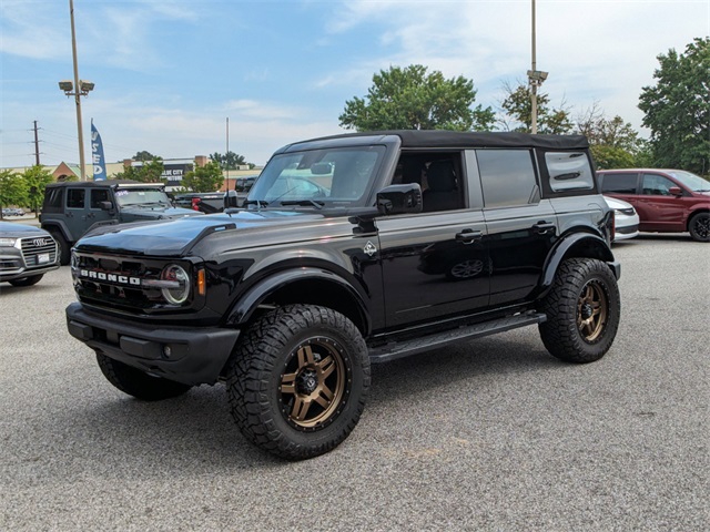 2022 Ford Bronco Outer Banks photo 4