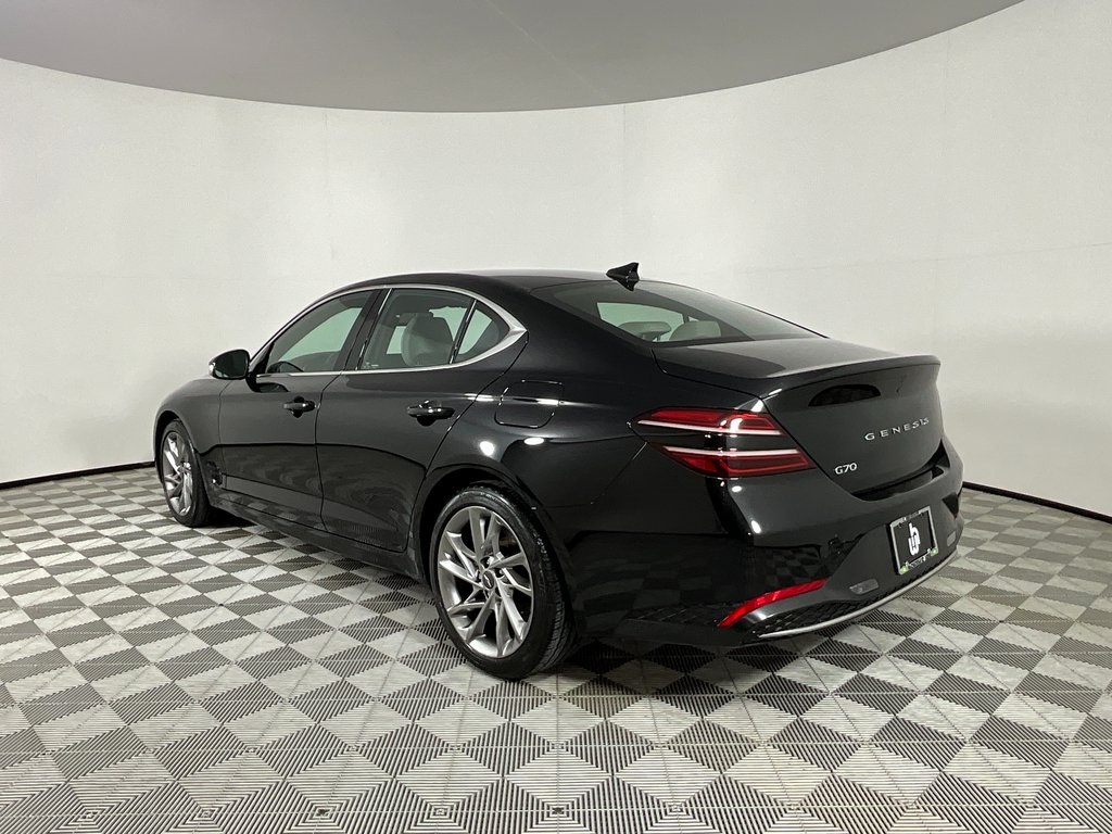 2022 Genesis G70 2.0T photo 3