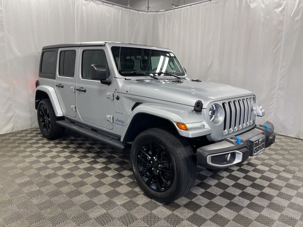 2023 Jeep Wrangler Sahara 4xe photo 2