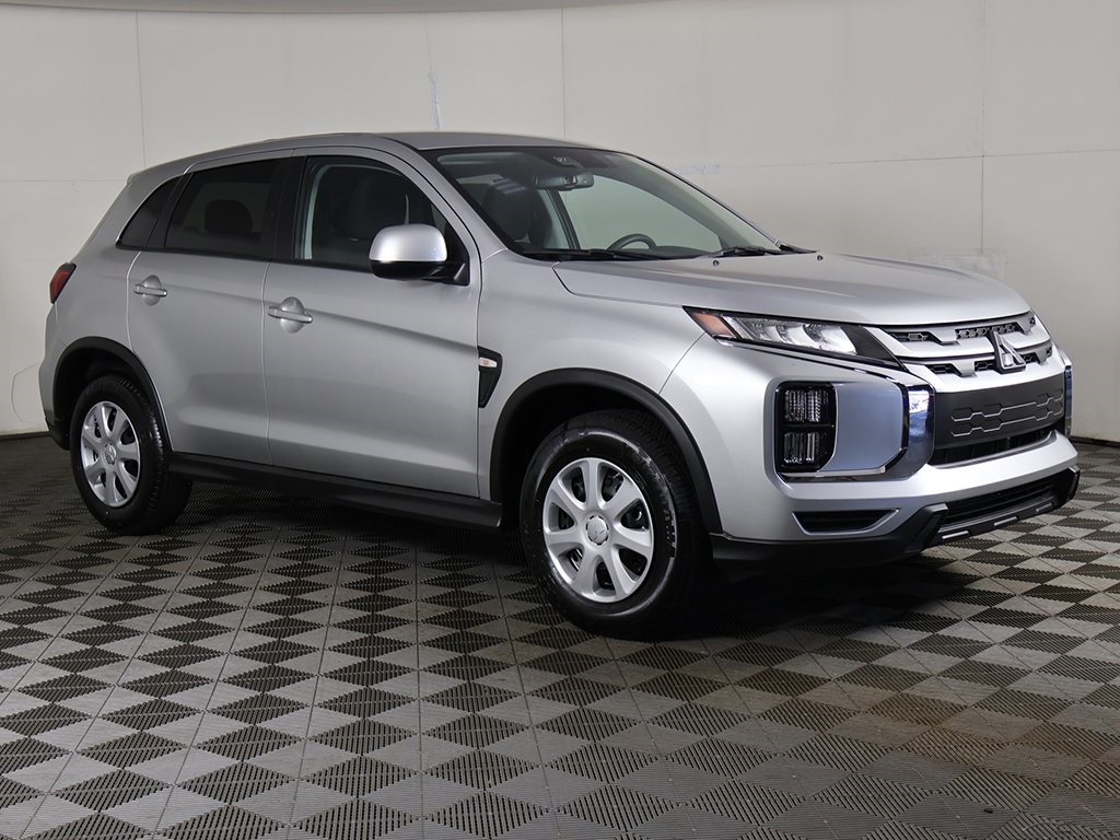 2025 Mitsubishi Outlander Sport S photo 2