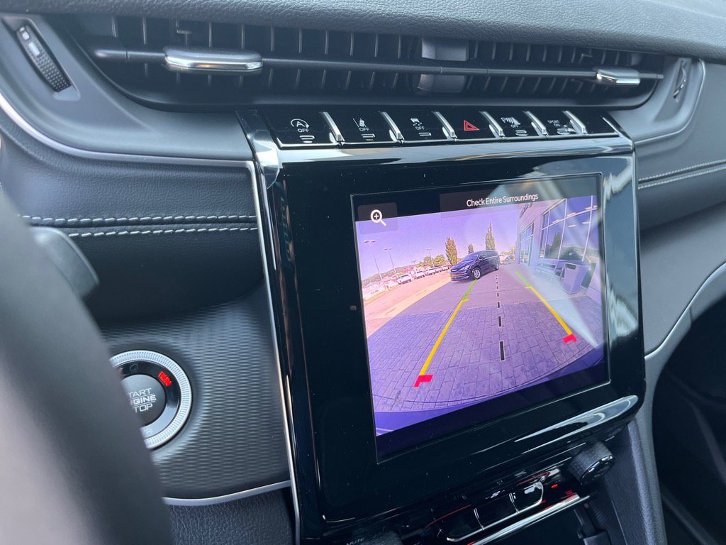2025 Jeep Grand Cherokee Laredo Altitude photo 26