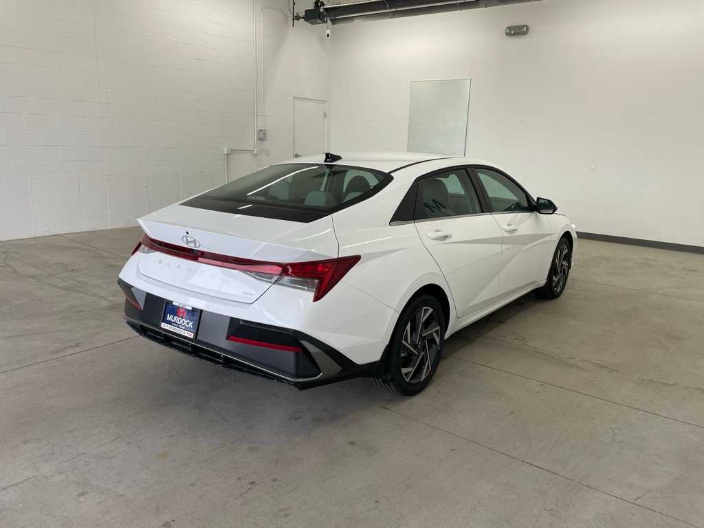 2025 Hyundai Elantra Hybrid Limited photo 8