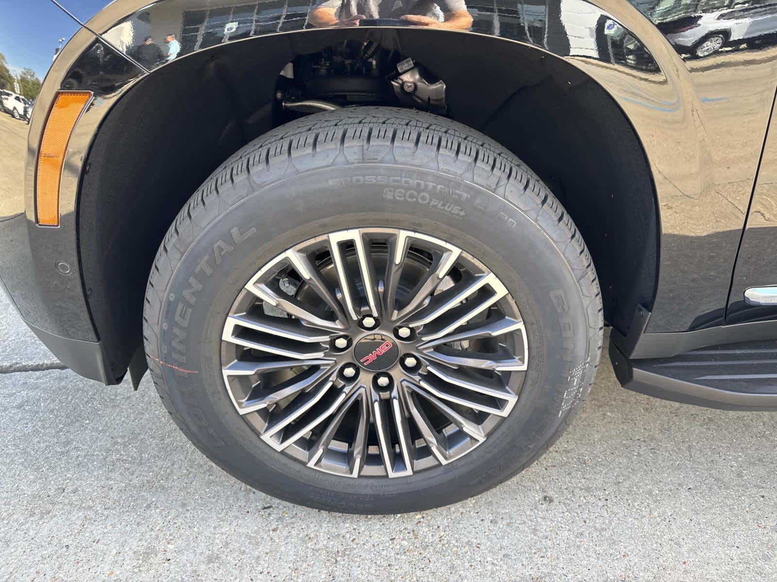 2026 Gmc Yukon XL photo 2